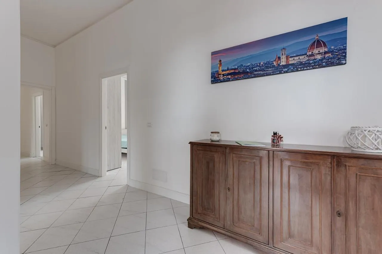 Ursa Apartment Calenzano